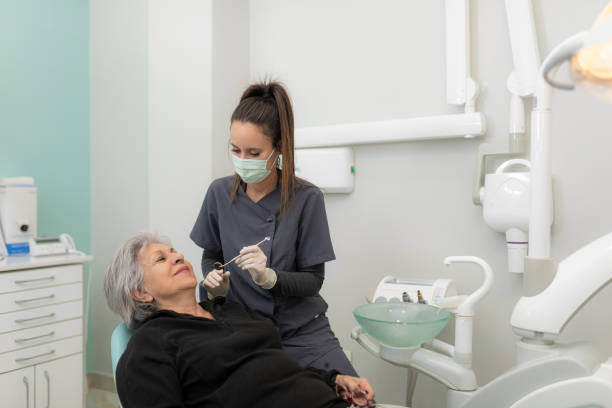 Best Emergency Cosmetic Dentistry (e.g., broken veneers) in Seven Hills, OH